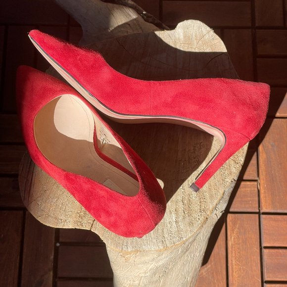 SUEDE RED POINTED TOE HEEL - Picture 4 of 5